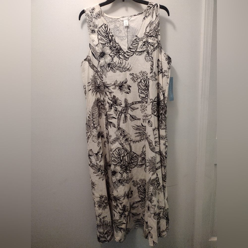 Sleeveless White Floral Print Maxi Dress